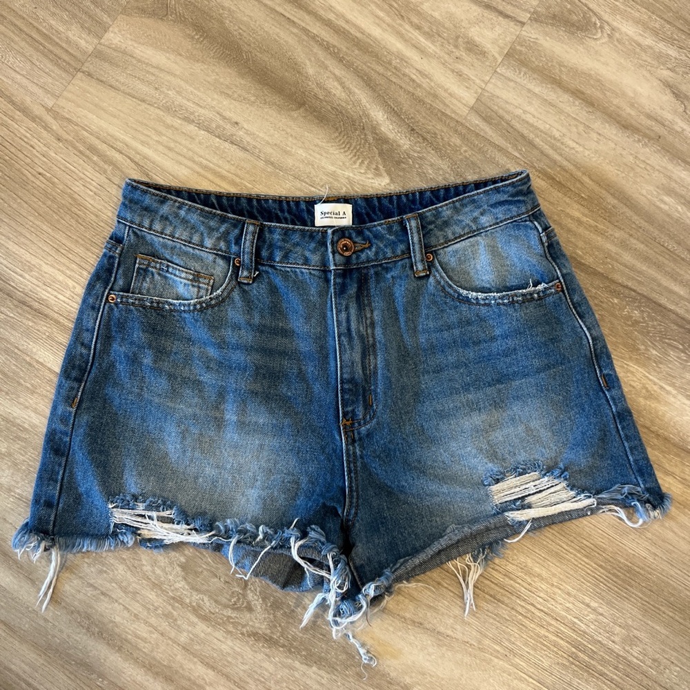 Special A denim shorts 29